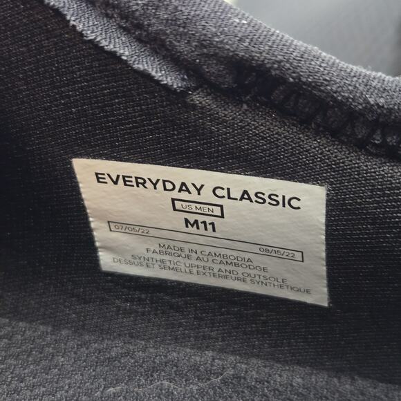 Vessi Everyday Classic Mens Size 11 Waterproof Shoes Sneakers All Black